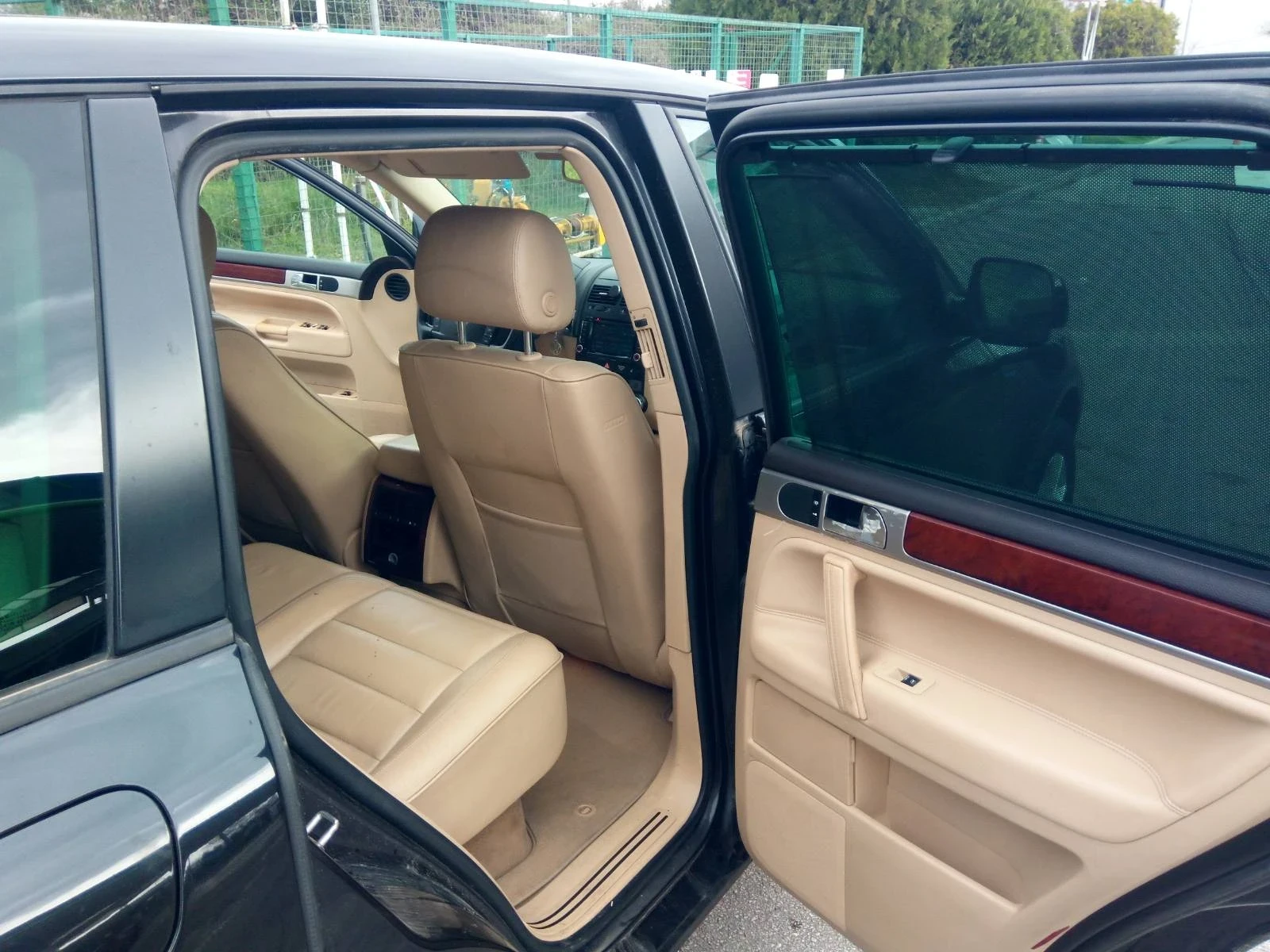 VW Touareg 3.2i* НОВ ВНОС* ОБСЛУЖЕН* ТОП СЪСТОЯНИЕ* , снимка 12 - Автомобили и джипове - 54234277