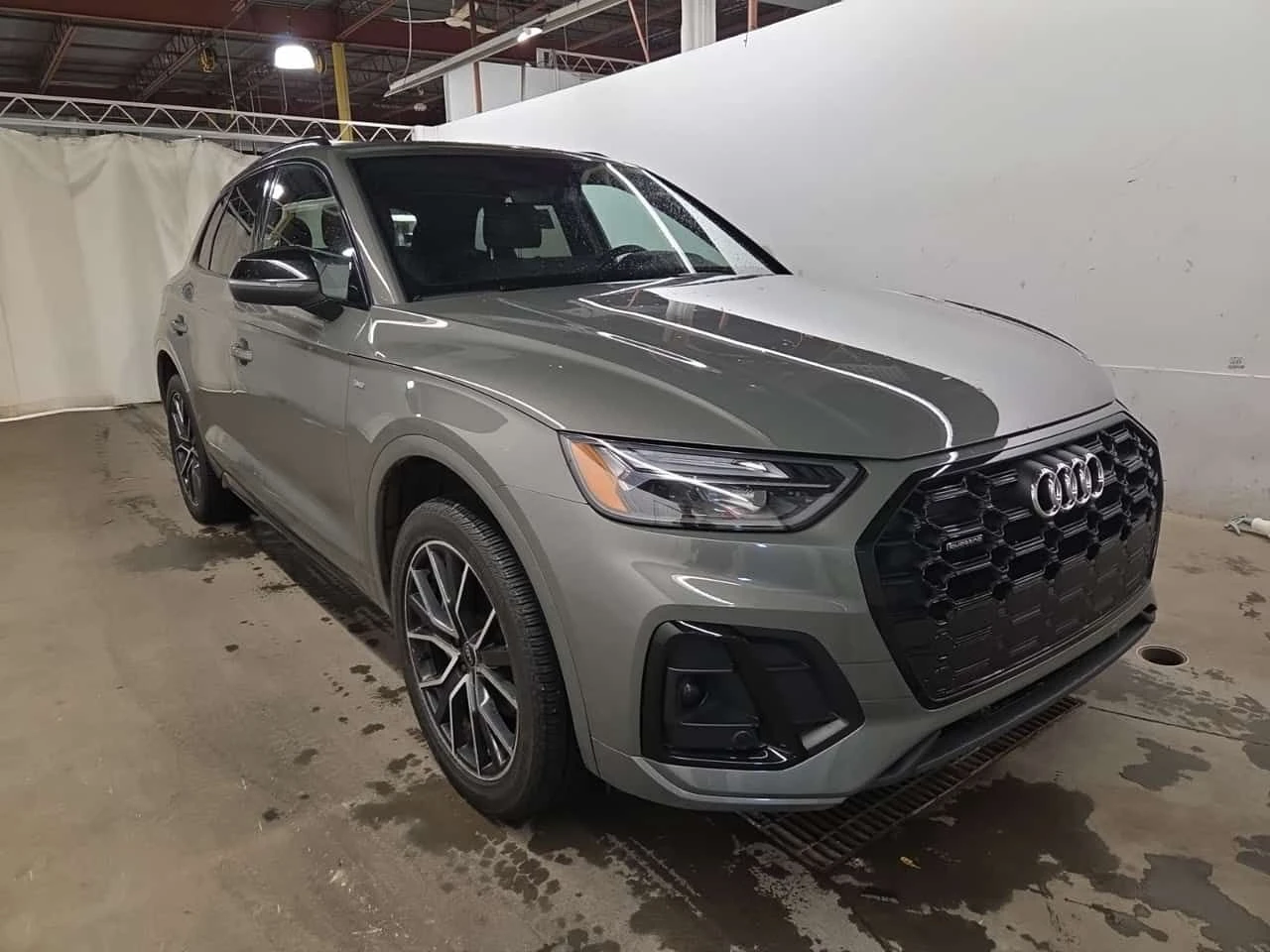 Audi Q5  | DISTRONIC | 360 |  PANO | ДВА КЛЮЧА , снимка 2 - Автомобили и джипове - 54518125