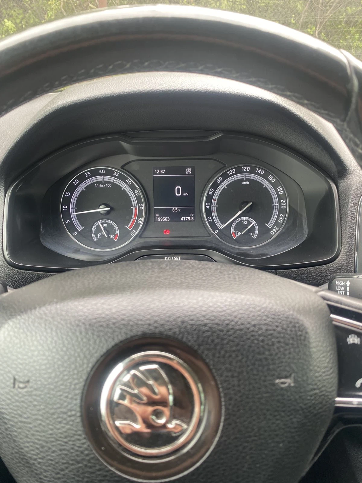 Skoda Karoq, снимка 14 - Автомобили и джипове - 54592529