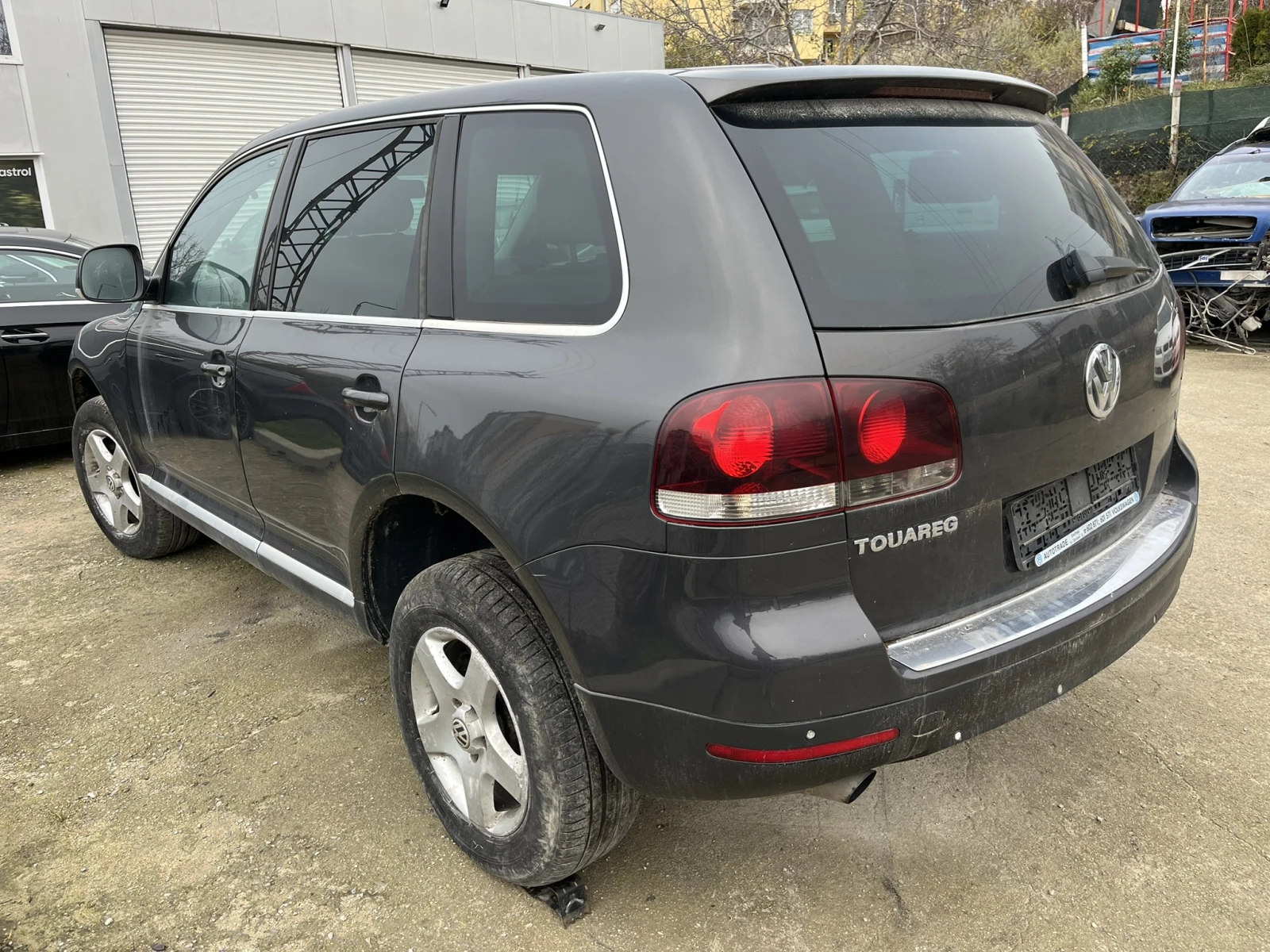 VW Touareg 2.5 TDI R5, снимка 2 - Автомобили и джипове - 54609253
