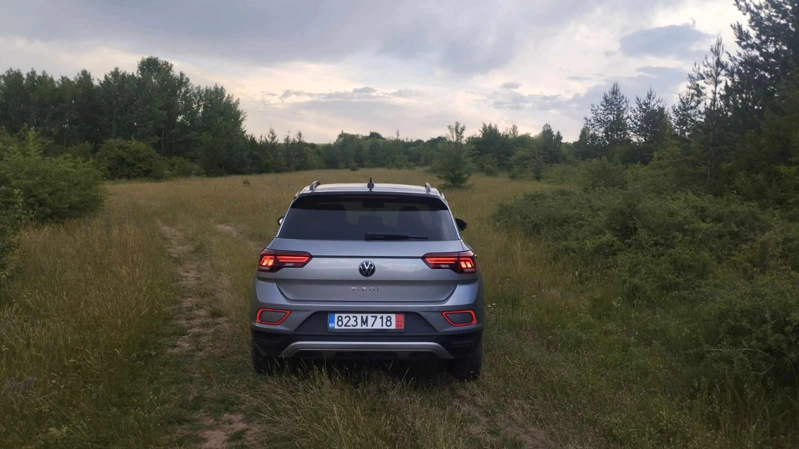 VW T-Roc * FACELIFT* Keyless* DIST* , снимка 2 - Автомобили и джипове - 54886196