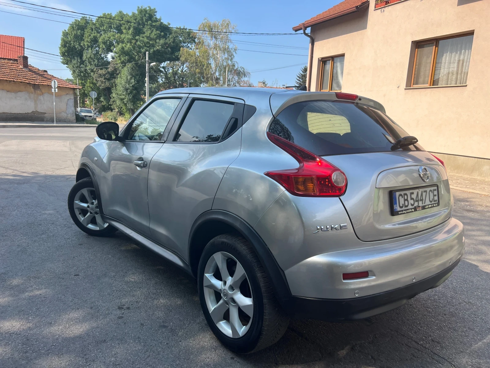 Nissan Juke 1.6 LPG * CLIMATIC* , снимка 8 - Автомобили и джипове - 56013314