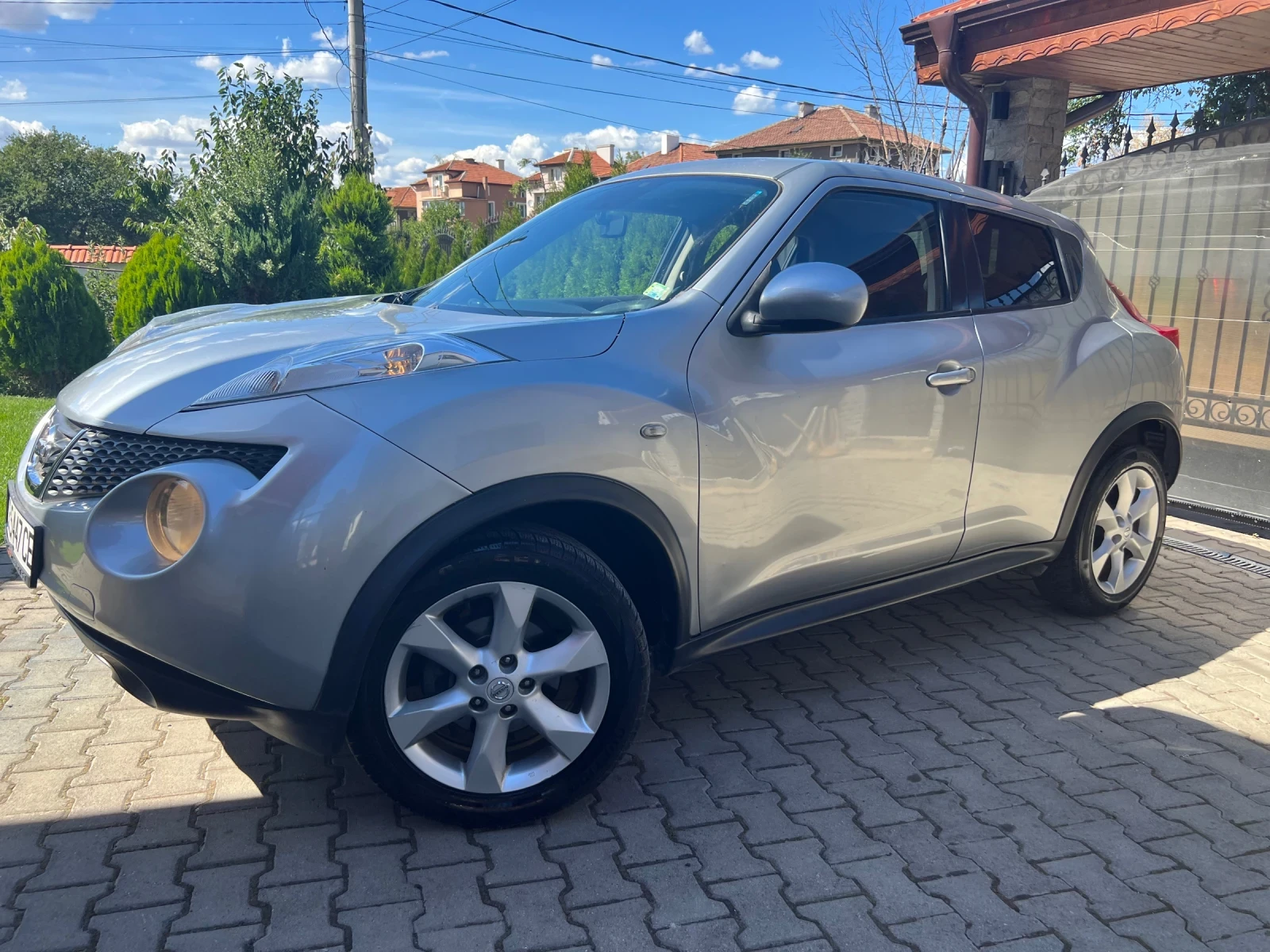 Nissan Juke 1.6 LPG * CLIMATIC* , снимка 4 - Автомобили и джипове - 55951663