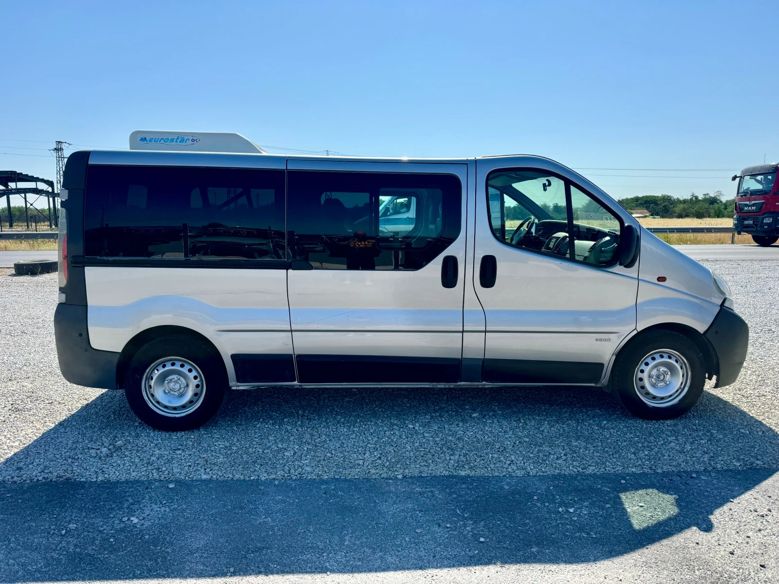 Opel Vivaro 1.9D 8+ 1 KLIMATIC - изображение 4