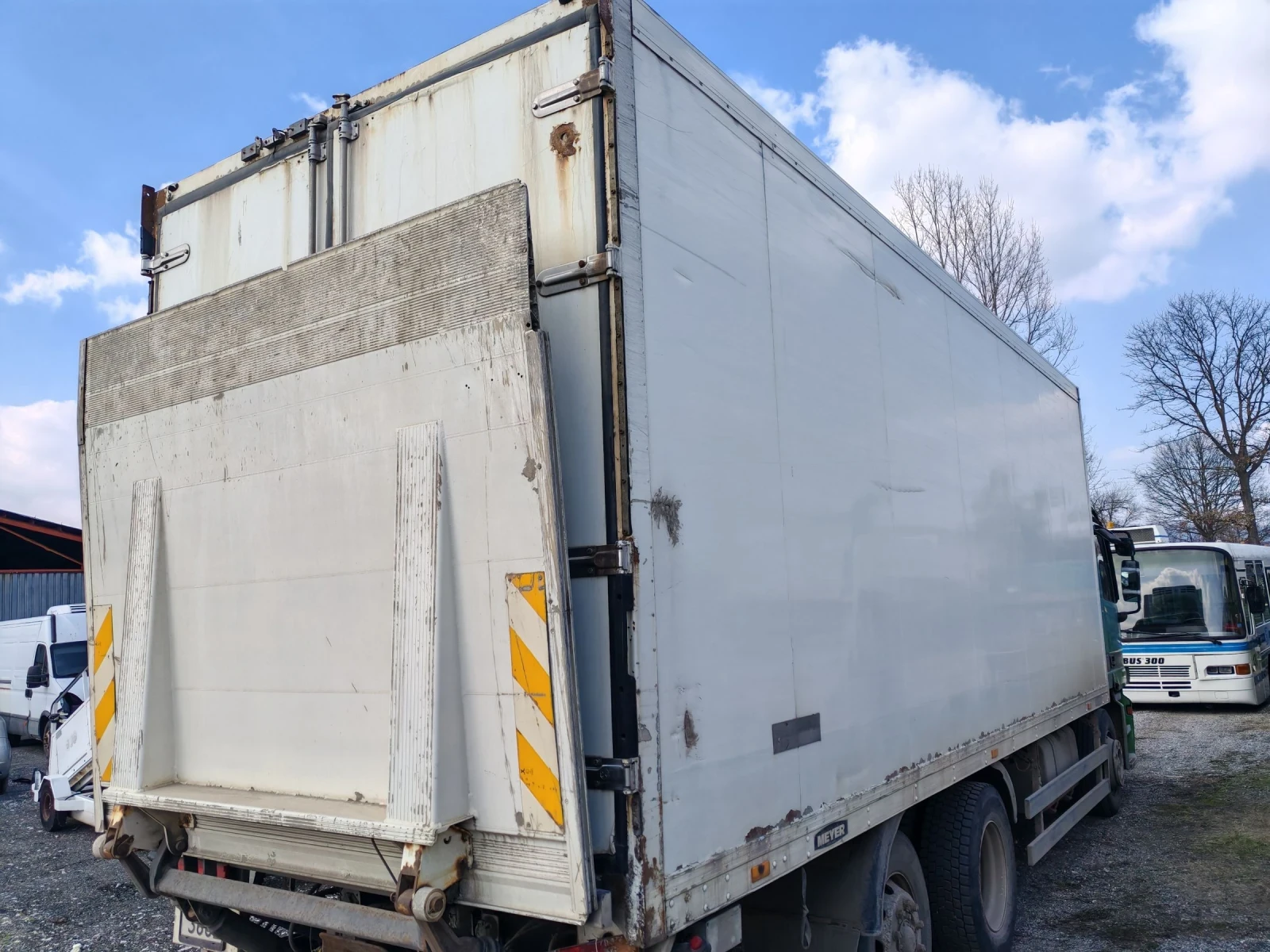 Mercedes-Benz Actros Фургон термоизолиран 7.60 , снимка 5 - Камиони - 53894169