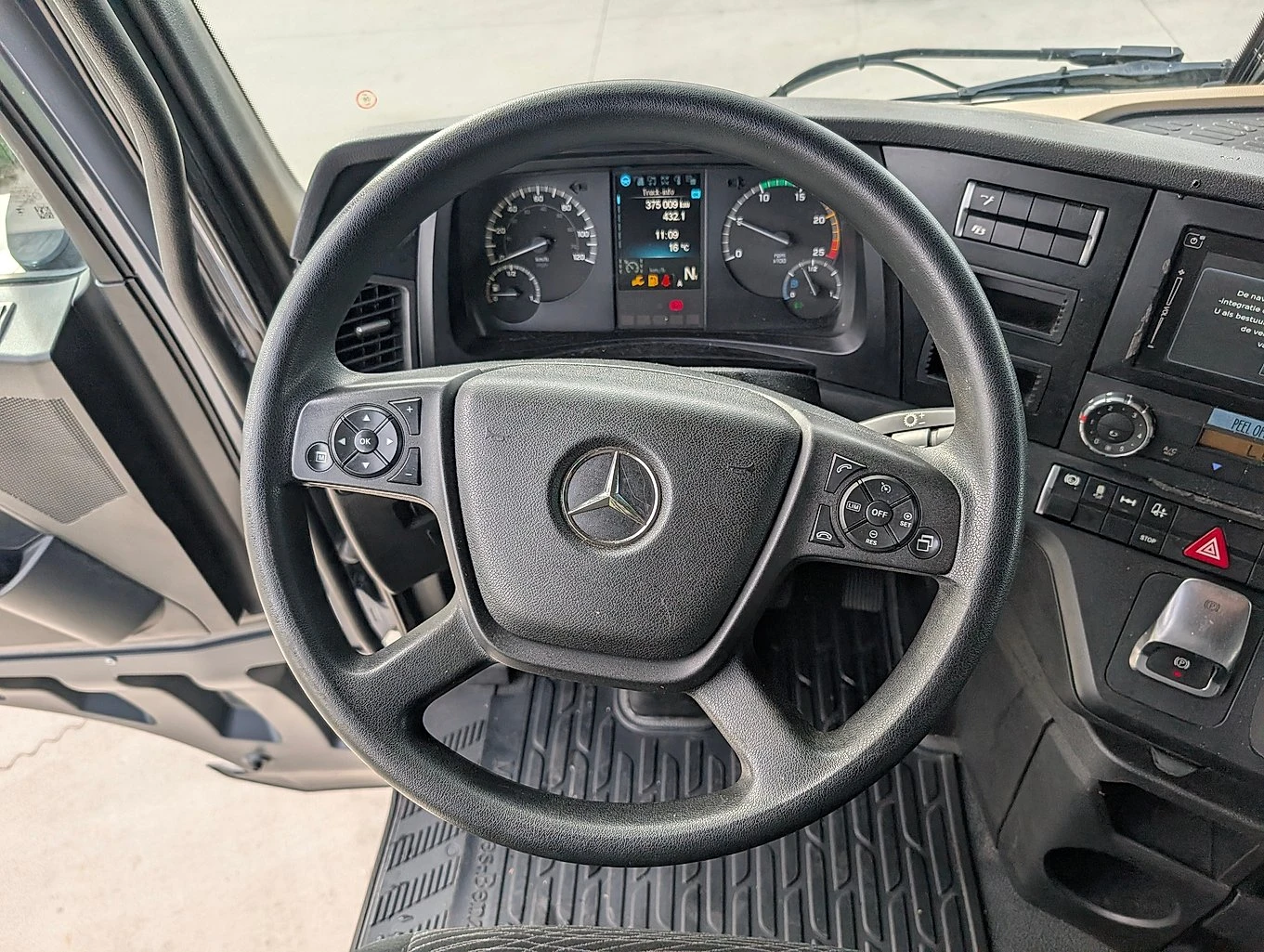 Mercedes-Benz Actros 1851 | Mobile.bg � ����������� 14