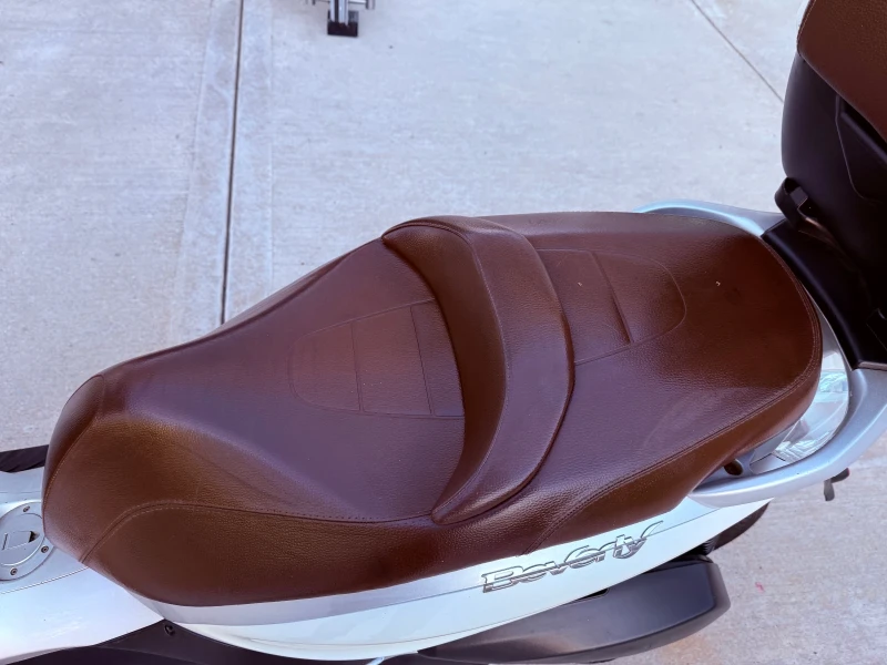Piaggio Beverly 2013 300i, снимка 8 - Мотоциклети и мототехника - 52803748