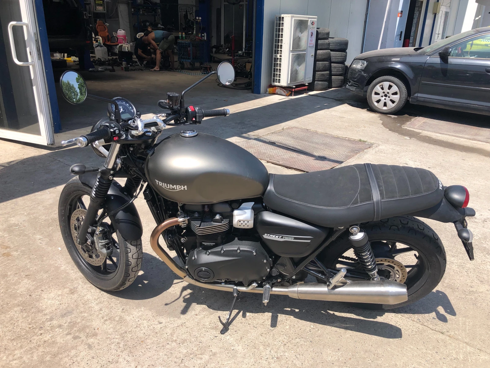 Triumph Street Twin 900 - изображение 9