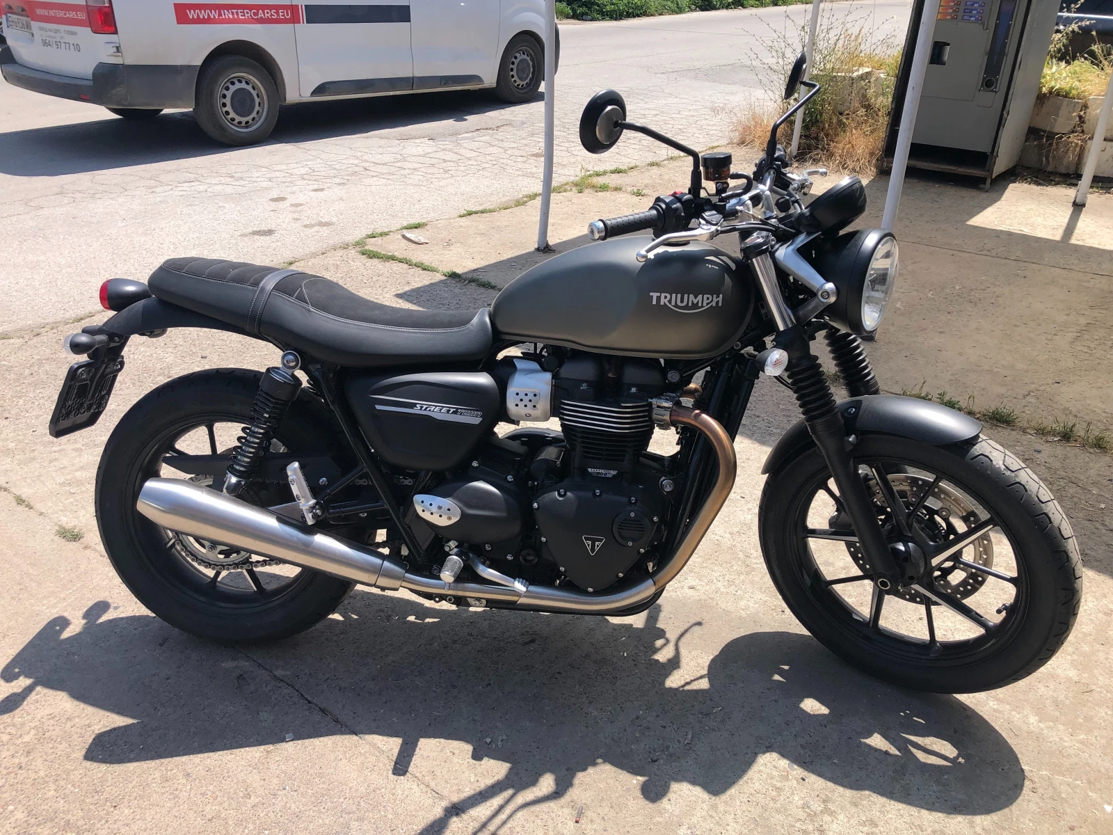 Triumph Street Twin 900 - изображение 4