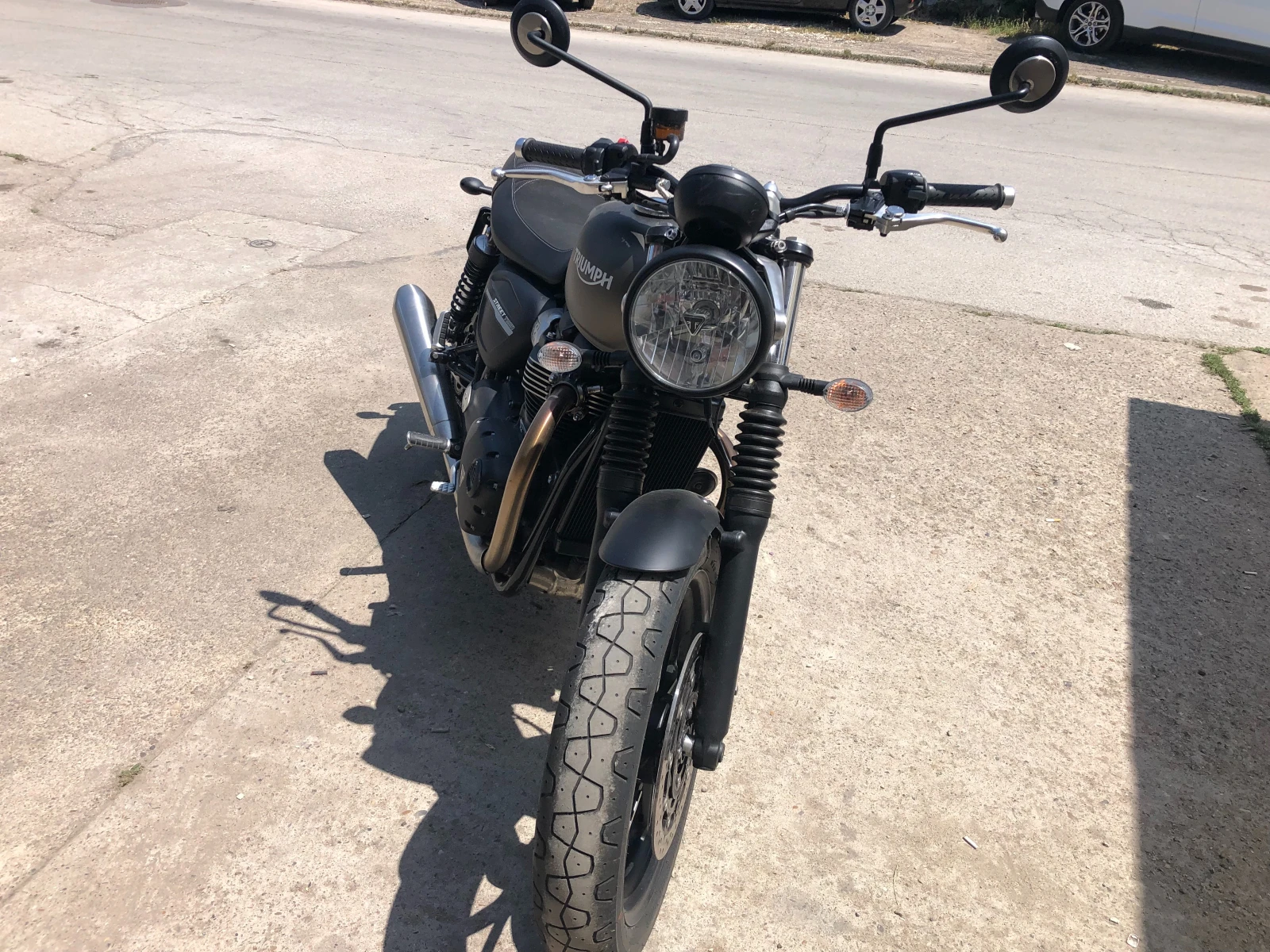 Triumph Street Twin 900 - изображение 2