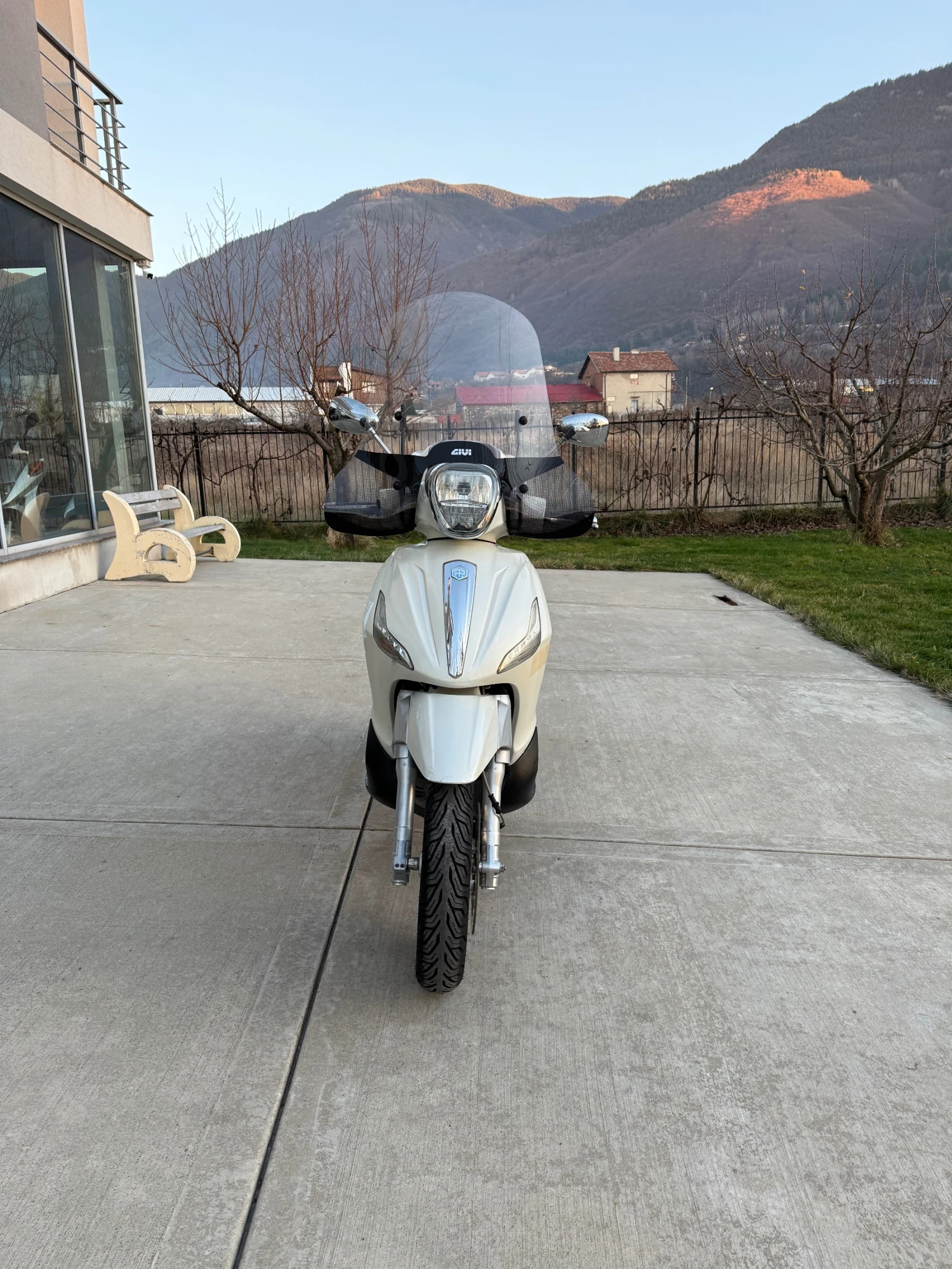 Piaggio Beverly 2013 300i | Mobile.bg � ����������� 3