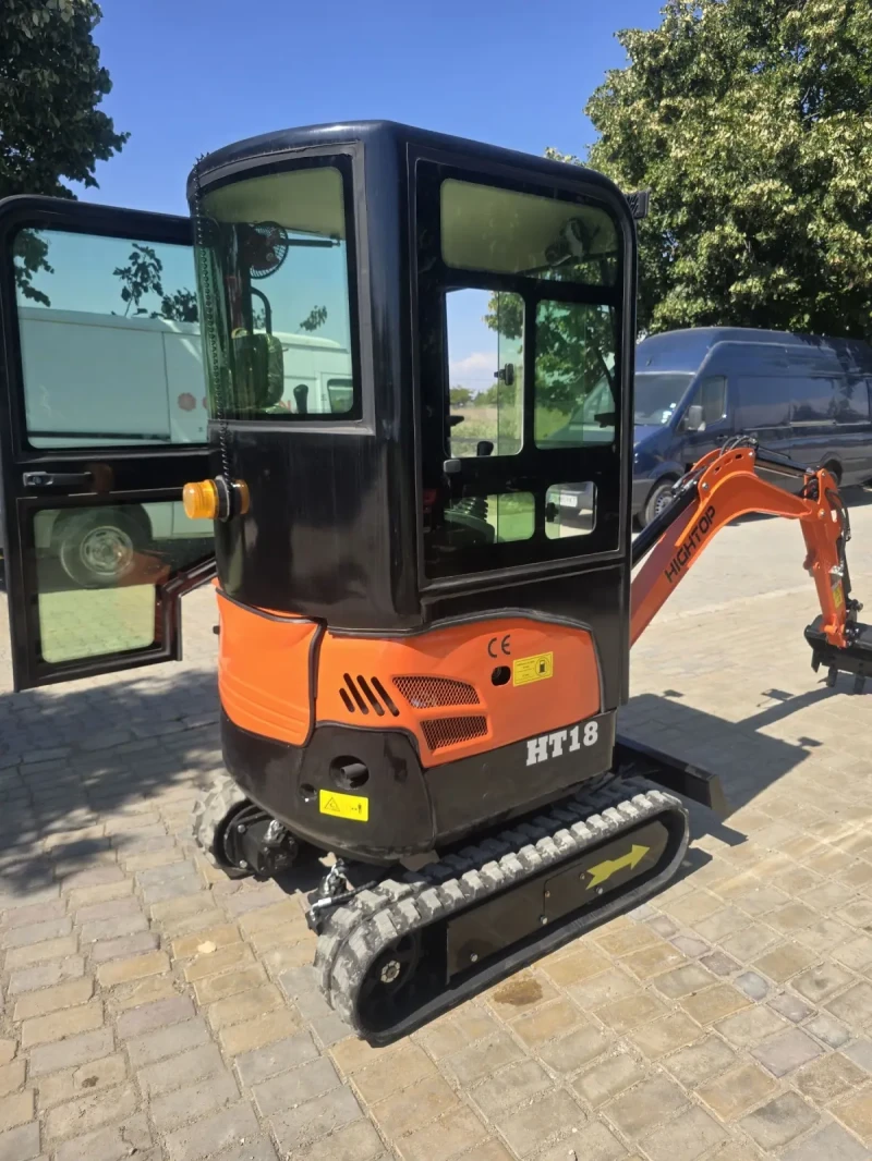 Багер Kubota Hightop 1.8 tonс кабина, снимка 4 - Индустриална техника - 51692521