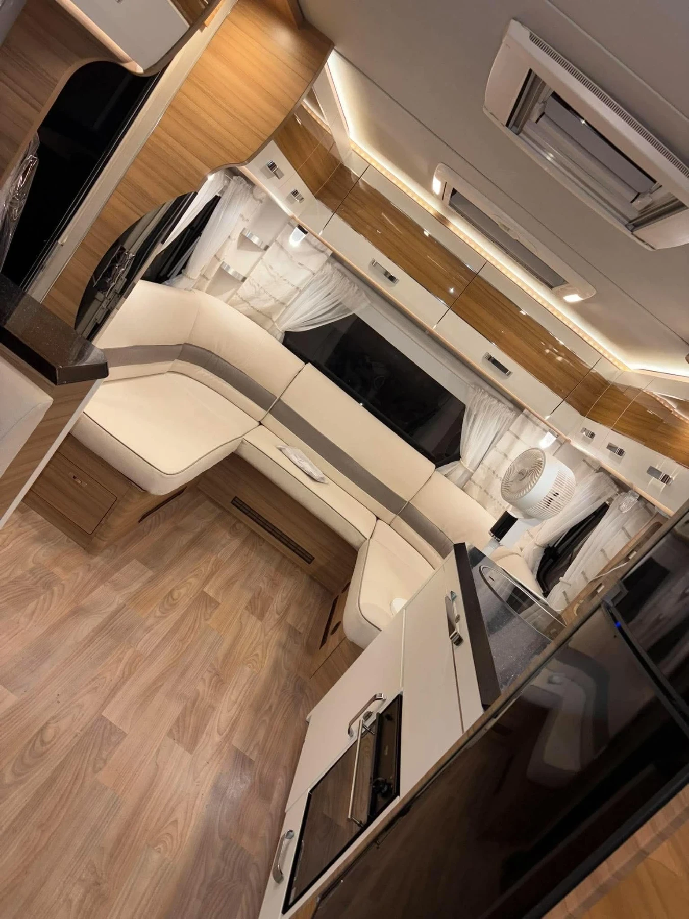 �������� FFB - Tabbert | Mobile.bg � ����������� 2