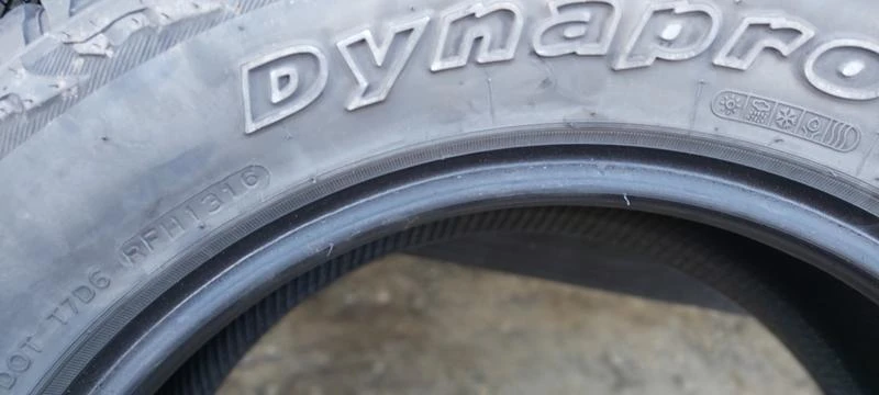 Гуми Зимни 245/65R17, снимка 8 - Гуми и джанти - 31141350