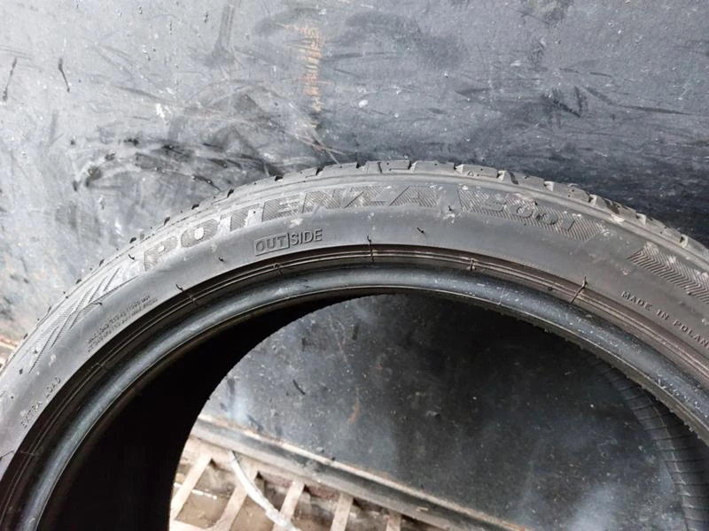 Гуми Летни 235/40R19, снимка 7 - Гуми и джанти - 37110842