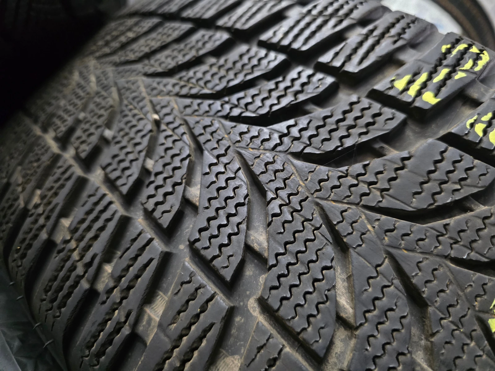 ���� 225/60R17 | Mobile.bg � ����������� 6