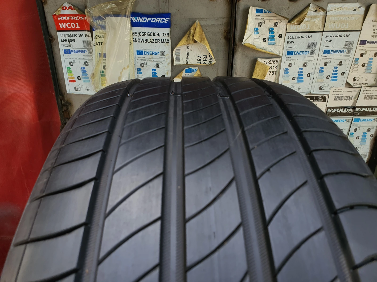 Гуми Летни 225/50R17