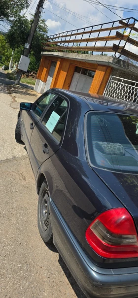 Mercedes-Benz C 220, снимка 3