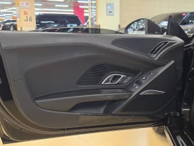 Audi R8 5.2 V10 Plus Coupe| 610к.с., снимка 8