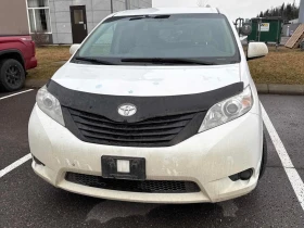 Toyota Sienna * 5dr 7 Pass FWD * CARFAX * БЕЗ ПЪРВОНАЧАЛНА ВНОСК, снимка 6