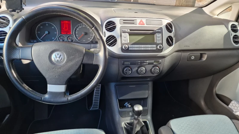 VW Golf Plus Cross, снимка 2 - Автомобили и джипове - 47513942