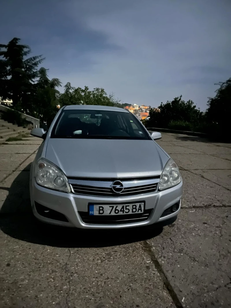 Opel Astra, снимка 1 - Автомобили и джипове - 48546186