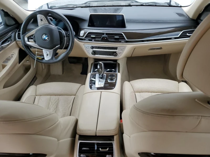 BMW 750, снимка 8 - Автомобили и джипове - 49383652