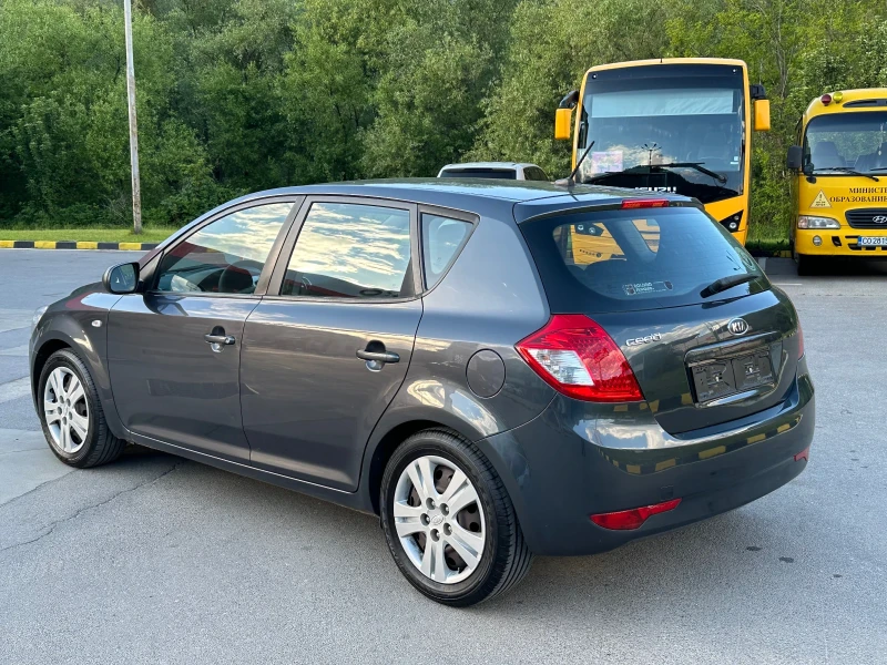 Kia Ceed 1.4 BIFUEL GAZ/BENZIN, снимка 4 - Автомобили и джипове - 51970197