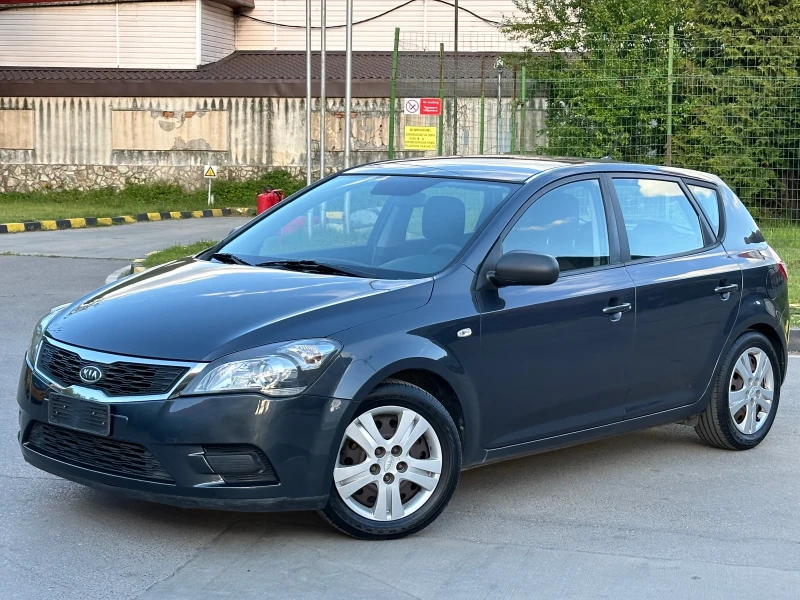 Kia Ceed 1.4 BIFUEL GAZ/BENZIN, снимка 2 - Автомобили и джипове - 51970197