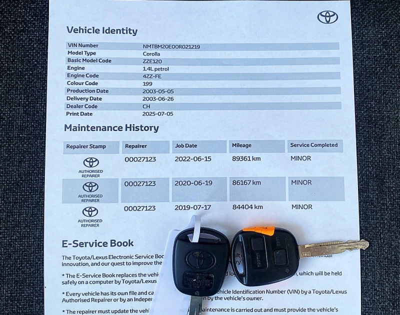 Toyota Corolla 1.4 SOL MT, снимка 17 - Автомобили и джипове - 50914991