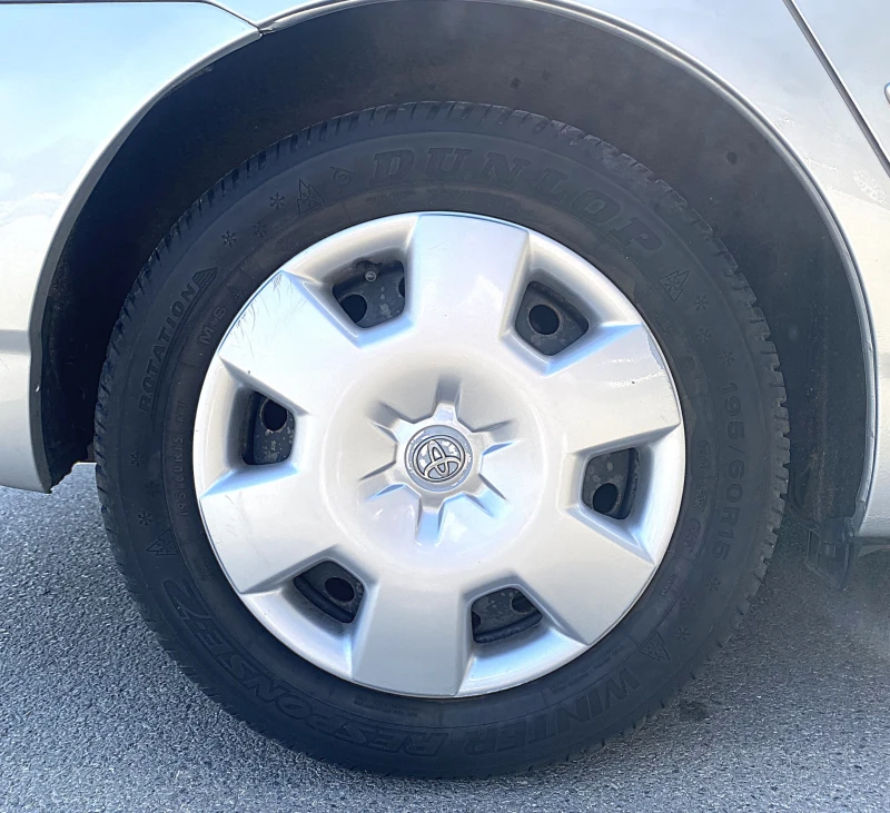 Toyota Corolla 1.4 SOL MT, снимка 8 - Автомобили и джипове - 50914991