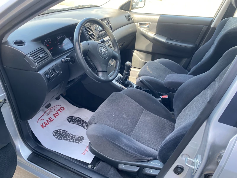 Toyota Corolla 1.4 SOL MT, снимка 10 - Автомобили и джипове - 50914991