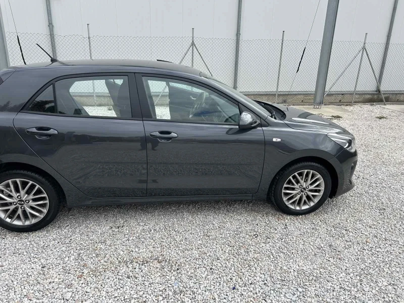 Kia Rio 1.25, снимка 8 - Автомобили и джипове - 52382137