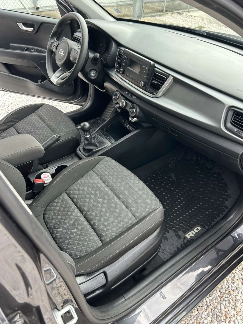 Kia Rio 1.25, снимка 9 - Автомобили и джипове - 52382137