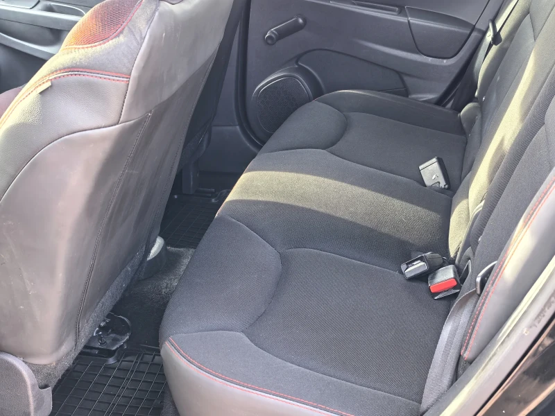 Renault Clio 1.2i Euro 6, снимка 14 - Автомобили и джипове - 52474896