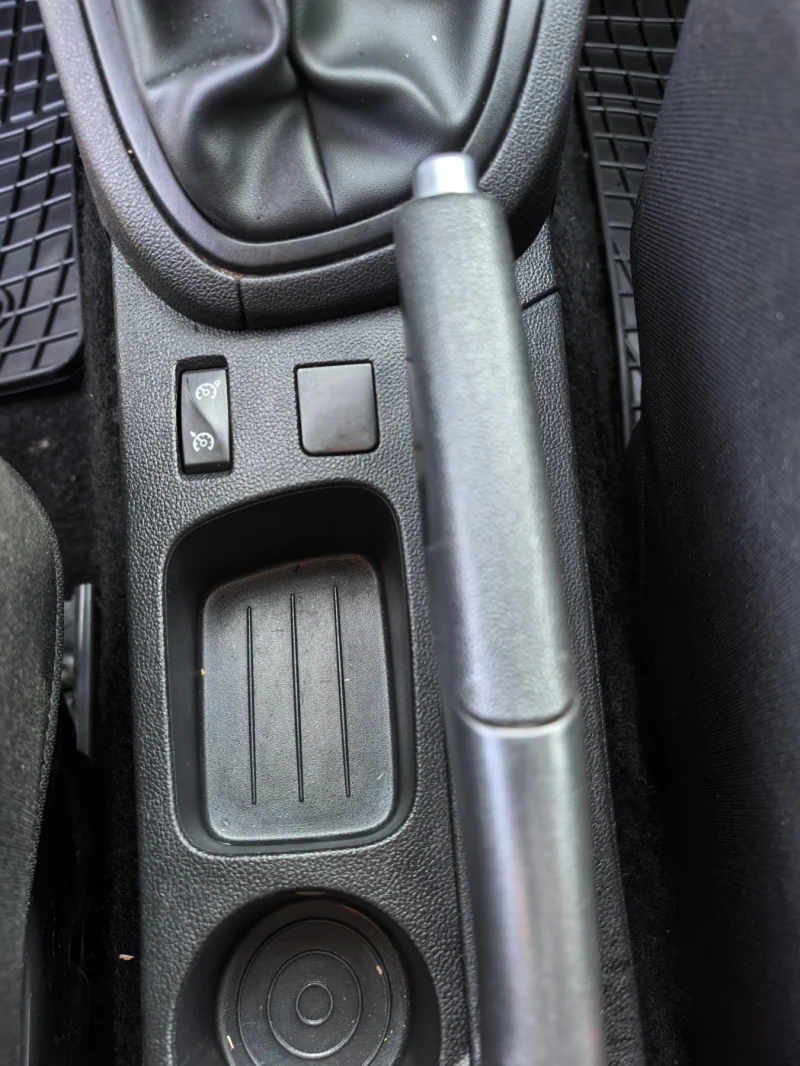 Renault Clio 1.2i Euro 6, снимка 9 - Автомобили и джипове - 52474896