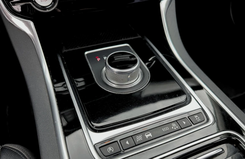 Jaguar Xf 2.0D | ВСИЧКИ ЕКСТРИ | ЛИЗИНГ, снимка 14 - Автомобили и джипове - 52652406