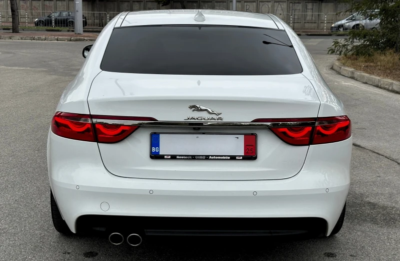 Jaguar Xf 2.0D | ВСИЧКИ ЕКСТРИ | ЛИЗИНГ, снимка 6 - Автомобили и джипове - 52652406