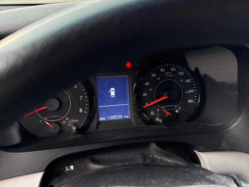 Toyota Sienna * 5dr 7 Pass FWD * CARFAX * БЕЗ ПЪРВОНАЧАЛНА ВНОСК, снимка 8 - Автомобили и джипове - 53398697