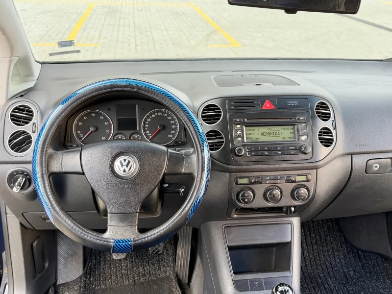 VW Golf Plus 1.6/102к.с/2006г, снимка 9 - Автомобили и джипове - 53598984