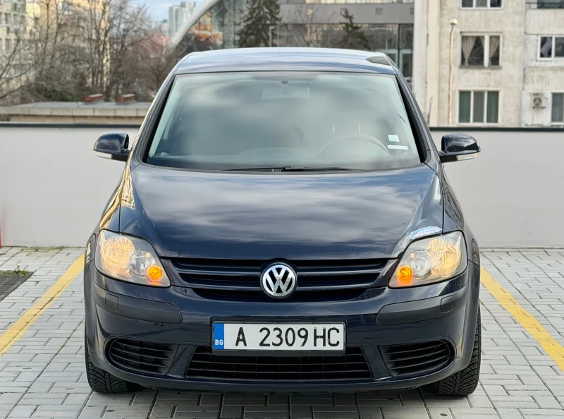 VW Golf Plus 1.6/102к.с/2006г, снимка 6 - Автомобили и джипове - 53598984