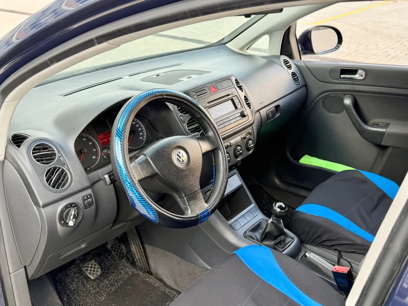 VW Golf Plus 1.6/102к.с/2006г, снимка 8 - Автомобили и джипове - 53598984