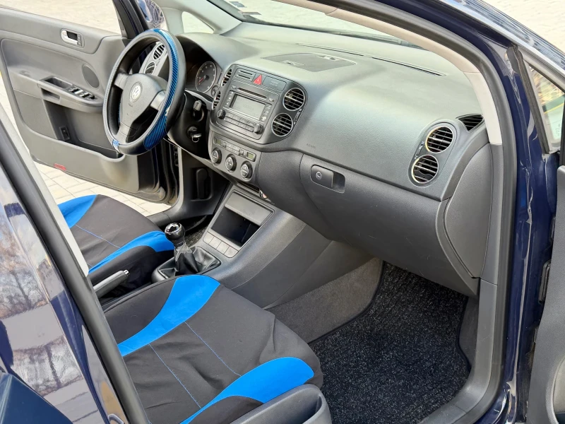 VW Golf Plus 1.6/102к.с/2006г, снимка 11 - Автомобили и джипове - 53598984
