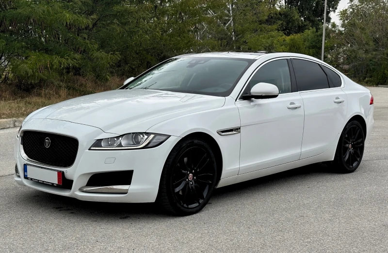 Jaguar Xf 2.0D | ВСИЧКИ ЕКСТРИ | ЛИЗИНГ - 24700 лв. / 12628.91 € - 86282213 1