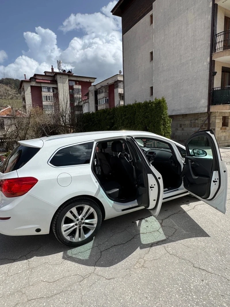 Opel Astra, снимка 5 - Автомобили и джипове - 55620341