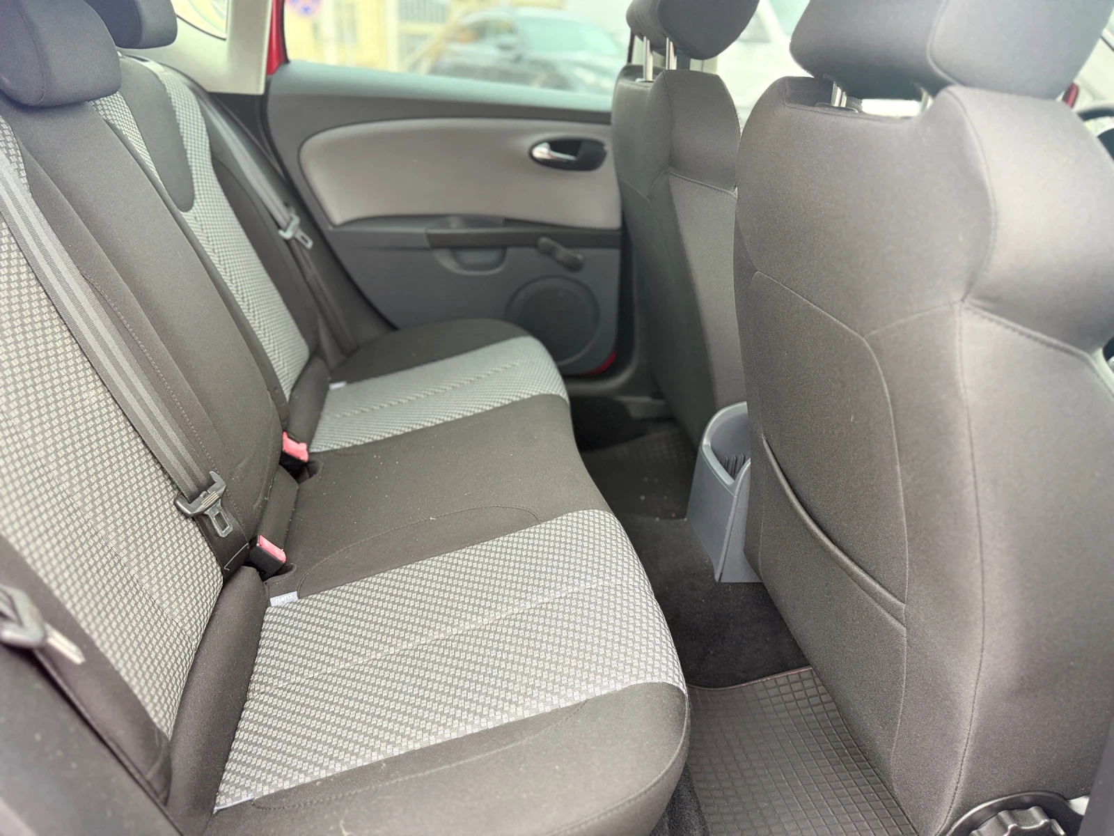 Seat Leon 1.4I-75�� | Mobile.bg � ����������� 9
