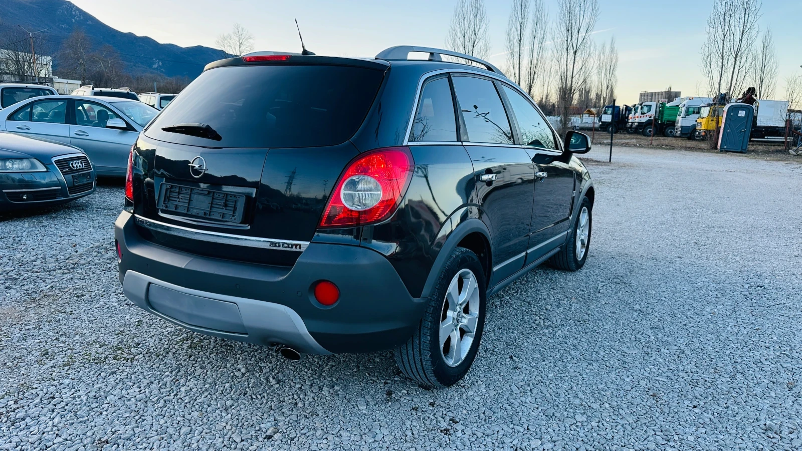 Opel Antara 2.0d-150kc автоматик-Нави-4х4 Италия - изображение 4