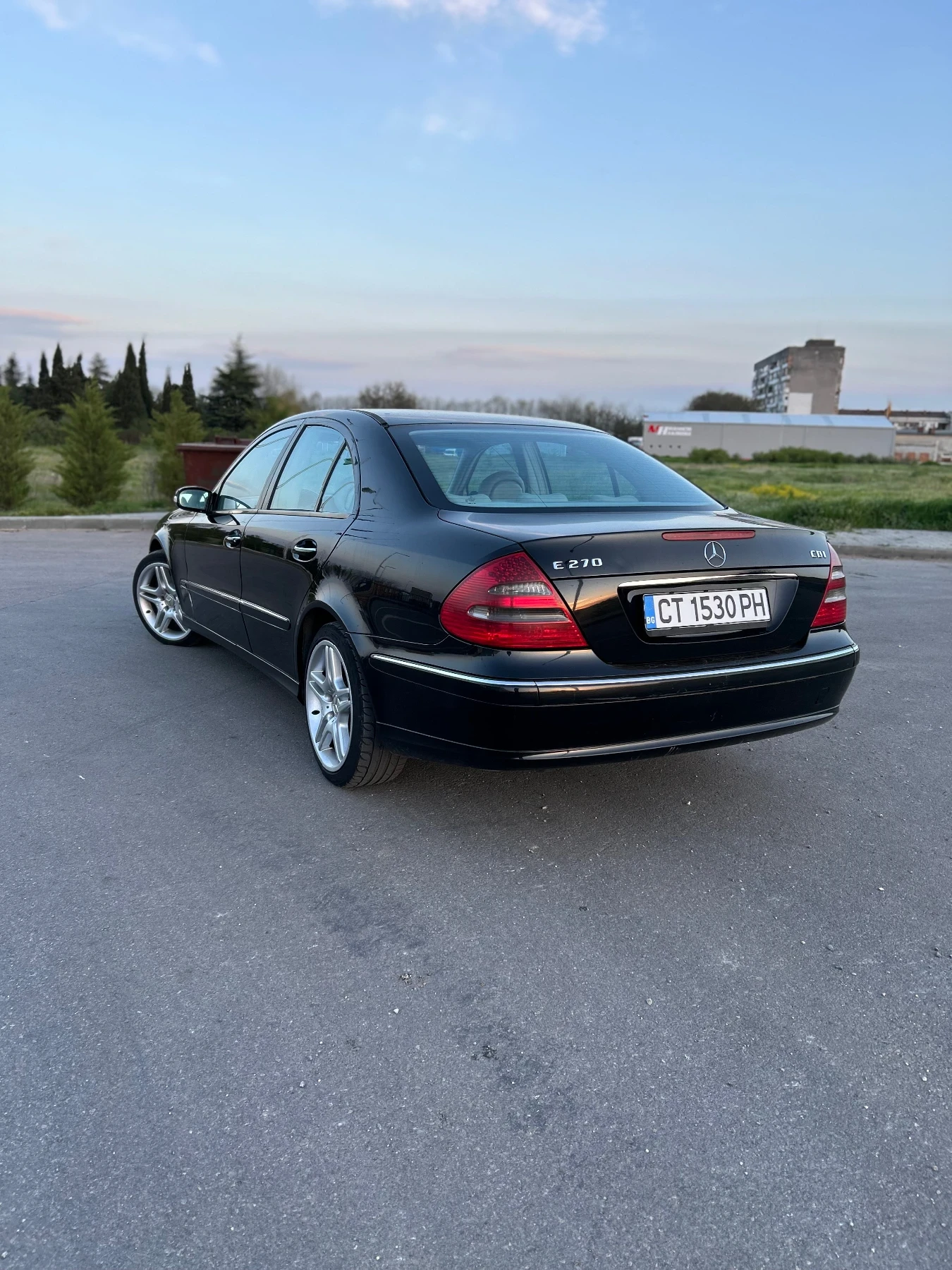 Mercedes-Benz E 270  - изображение 3