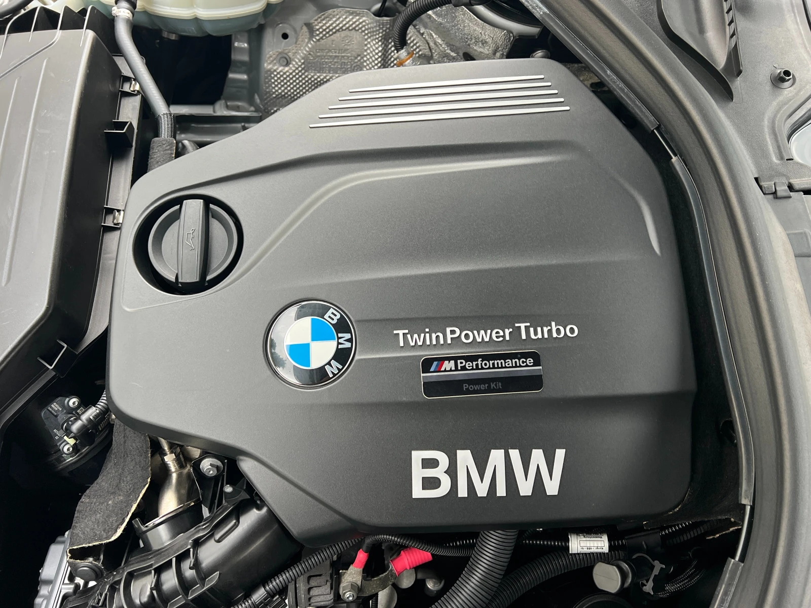 BMW 3gt 20d xDrive M-Sport Full LED Keyless   | Mobile.bg   12