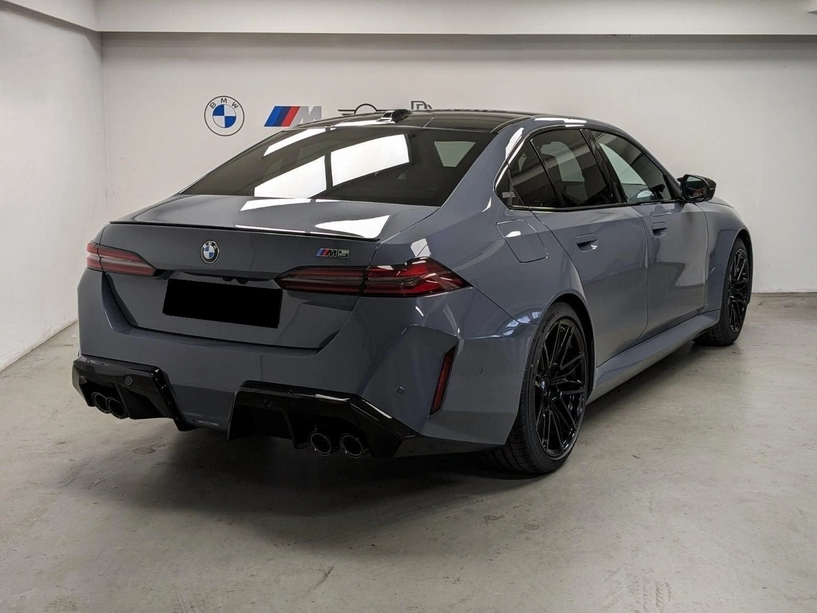 BMW M5 HYBRID CARBON B&W HEAD UP SHADOW LINE - изображение 5